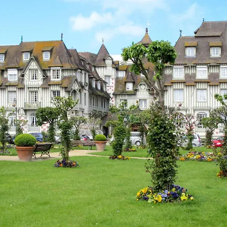 Marie Antoinette-2 By Interhome Deauville